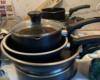 Assortment of Pots & Pans