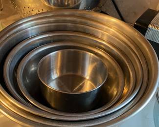Set of 5 Stainless Steel Nesting Mixing Bowls