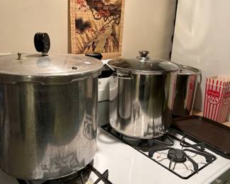 GAS STOVE IS NOT FOR SALE