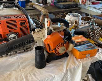 LEAF BLOWERS