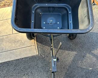 Pull behind spreader used only a cpl times!