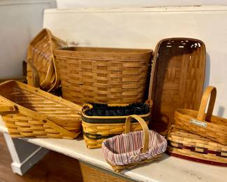 Lots of longaberger baskets