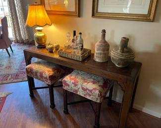 . . . another wall/sofa table -- owner is keeping a lot of accents -- time will tell