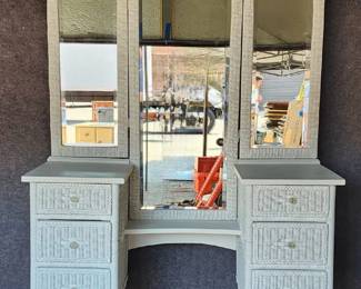 $400 - Vintage White Wicker 3 Mirror Makeup Vanity Dresser GH-2                                                                                                VINTAGE ANTIQUE Custom Painted White Shabby Chic wicker Vanity with Tri Fold Mirror

See our complimentary rocker listing

Local pick up Gaithersburg, MD.  Contact us for shipper suggestions