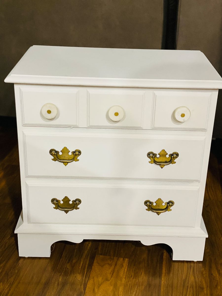 The VILLAGES Estate Sales in Summerfield, FL starts on 11/1/2023