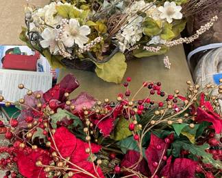 Hydrangea Wreath, Christmas Oval Shaped Wreath/Table Centerpiece