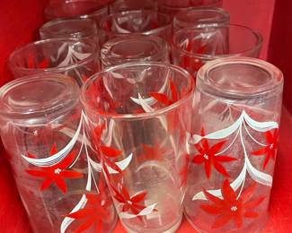 Poinsettia Glasses