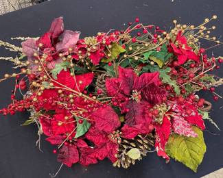 Silk Floral Oval Poinsettia with Pinecones