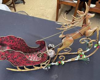 Metal Designed Sled with Reindeer