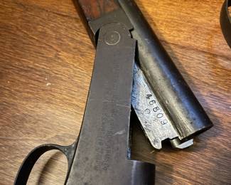 various shotguns, 46809