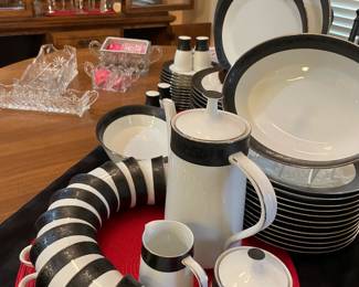 Noritake Sharon 6883 pattern dinnerware