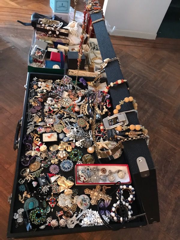 Estate sale in Forest Hills NY by Certified... starts on 11/12/2023