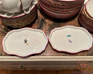 1920's Gio Ponti for RICHARD GINORI "IL CIRCO" Porcelain Dishes Set