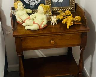 Vintage Henkel Harris side table