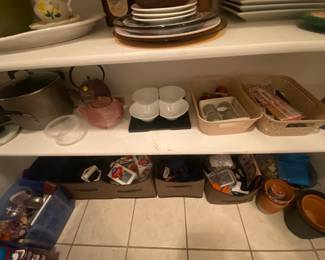 Miscellaneous kitchenware.