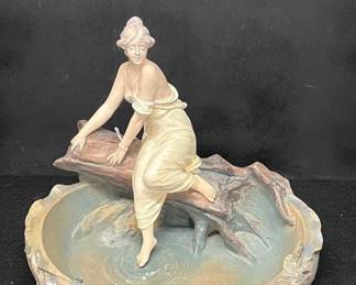 Art Nouveau Lady Centerpiece