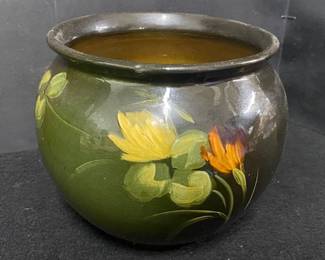 Roseville- McCoy or Weller Jardinere