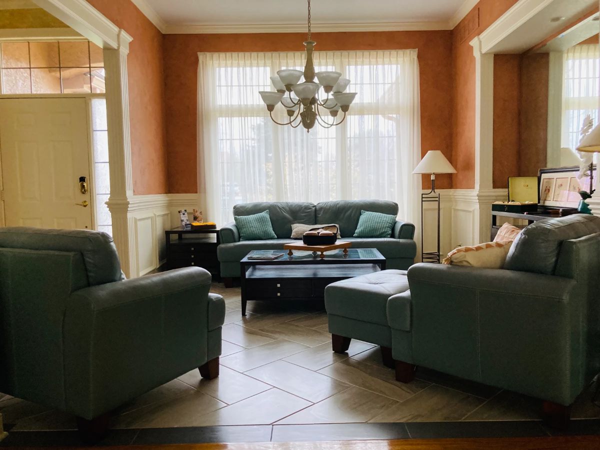 Lenexa Traditional & Contemporary Estate... starts on 11/21/2023