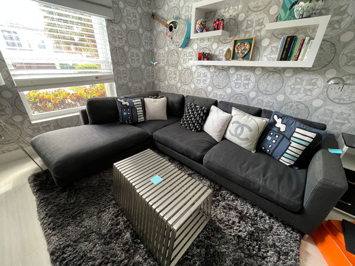 Modern Furniture Estate Sale in Doral, FL starts on 12/1/2023