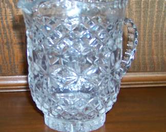 100 2577patternglasspitcher