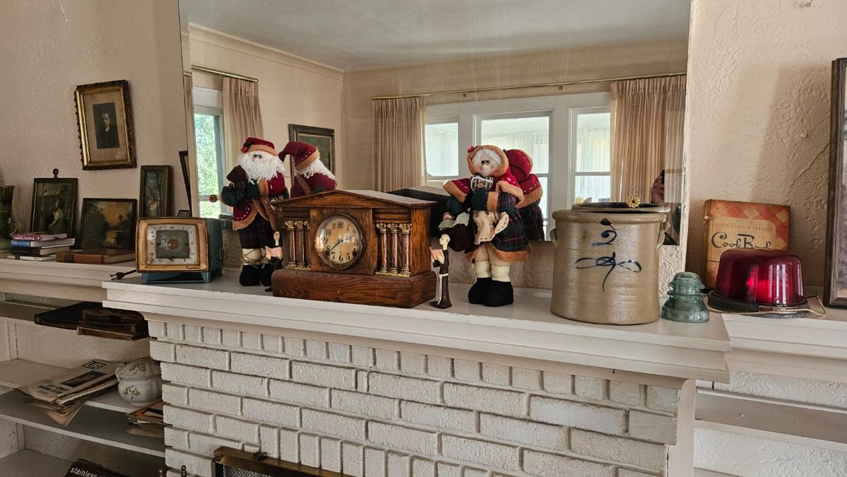 DiVita's Estate Sales in Buffalo, NY starts on 11/3/2023