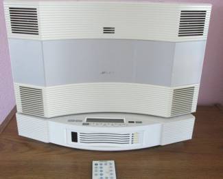 BOSE Acoustic Wave Music System w/Multi-Disc Changer.