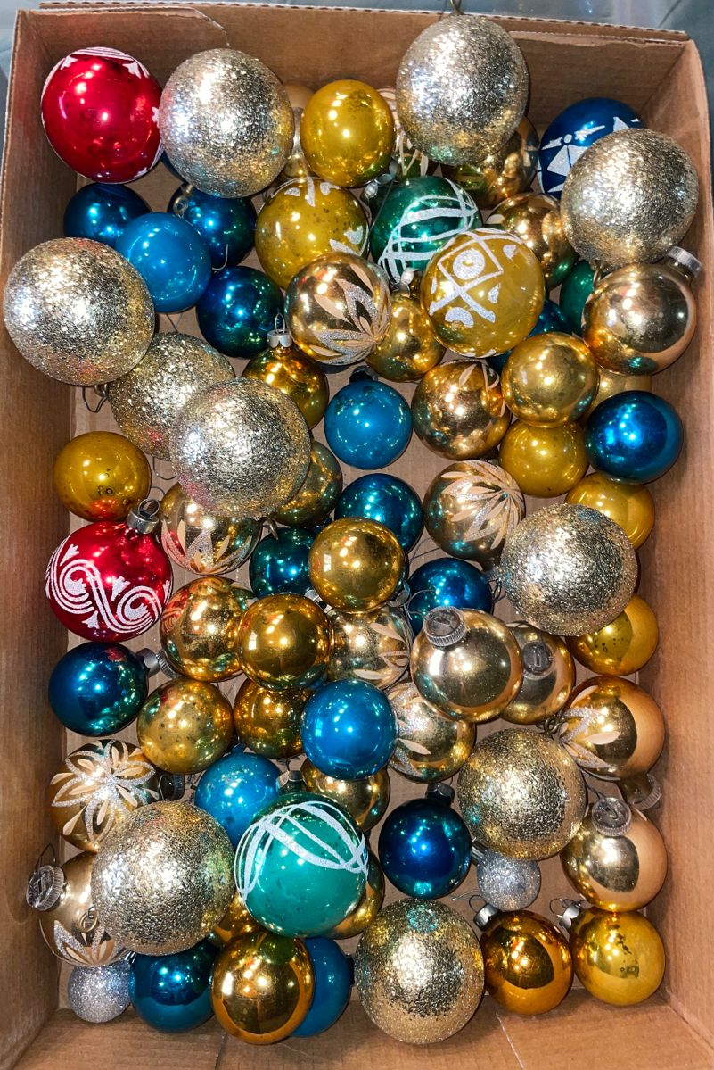 Valley Park Estate Sale by PIYP starts on 11/10/2023