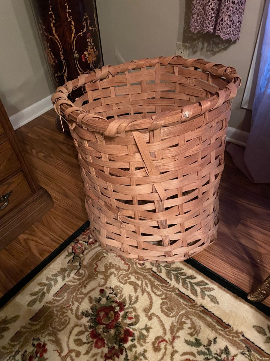 Blue Willow Estate Sale SERVICES in Aberdeen, MS starts on 11/11/2023