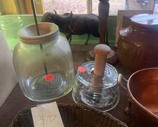 Mayonnaise maker, butter press