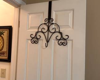 Elegant Metal overdoor Hanger