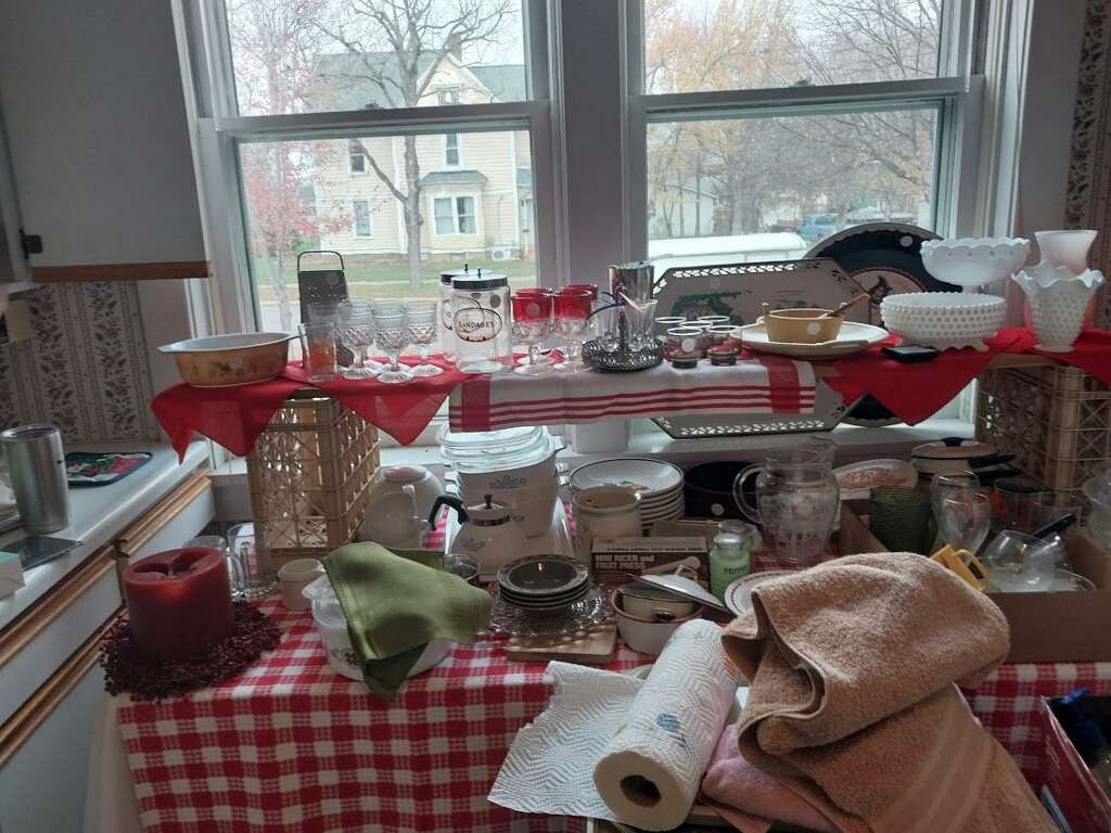 Haedt Family Living Estate Sale in Saint Peter, MN starts on 11/9/2023