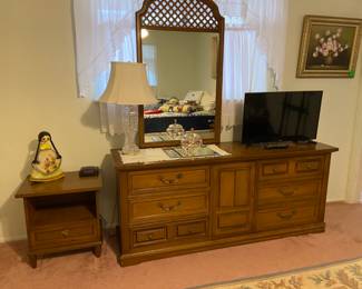 dresser, tv and nightstand have sold but lamp  and pic are still available