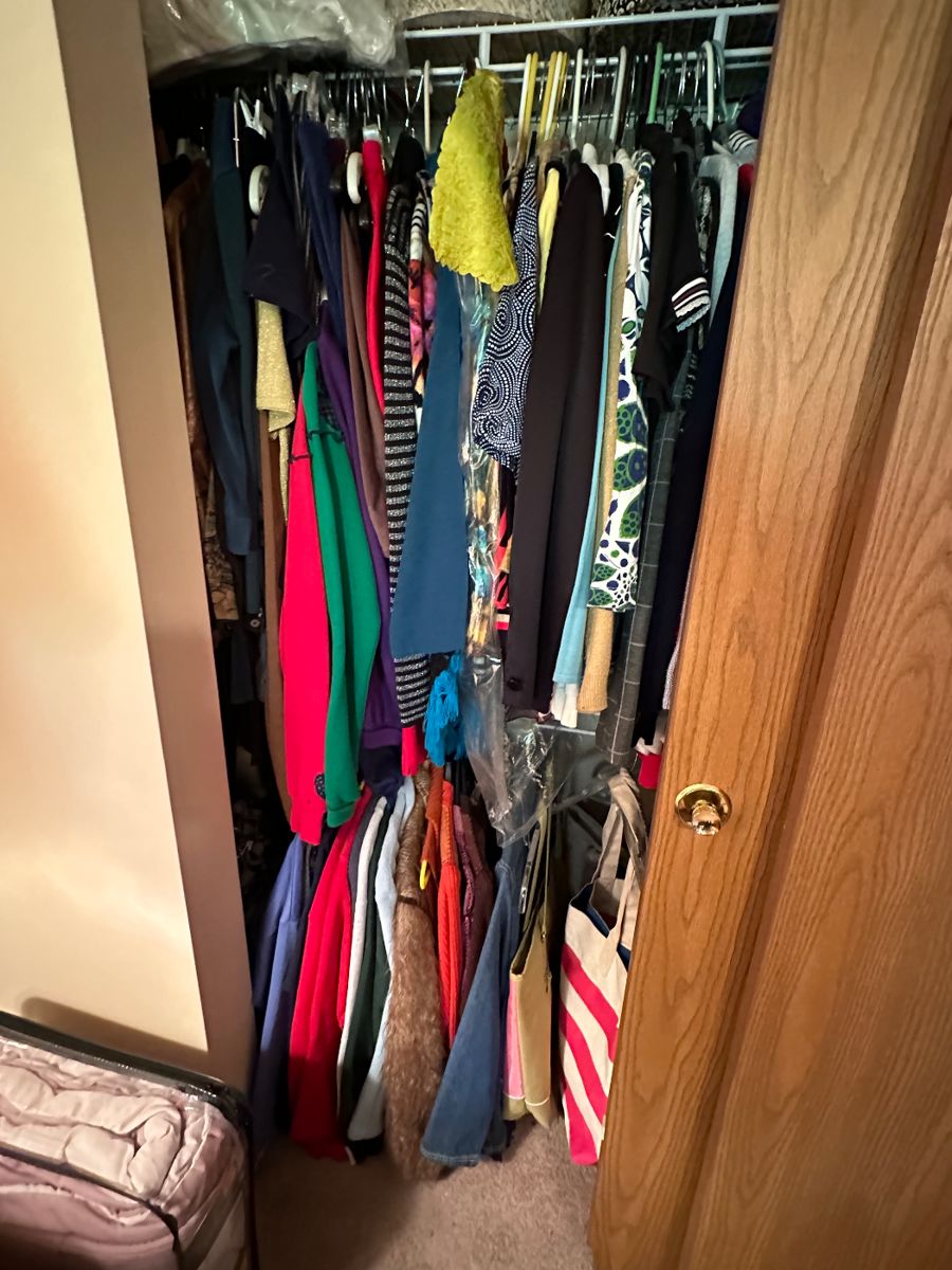 Maryland Heights Estate Sale (Caring Transitions) starts on 11/4/2023