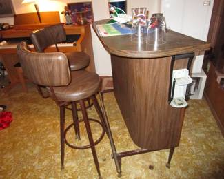 1960's Mid Century Modern Bar w/2 stools