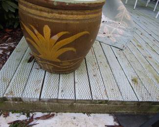 Nice large outdoor or indoor pot