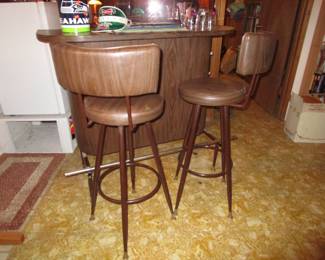 1960's Mid Century Modern Bar w/2 stools