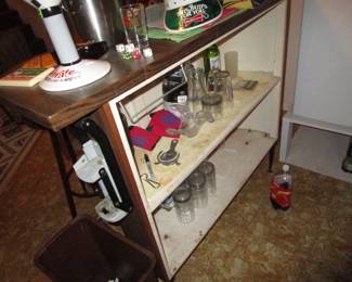 1960's Mid Century Modern Bar with 2 bar stools