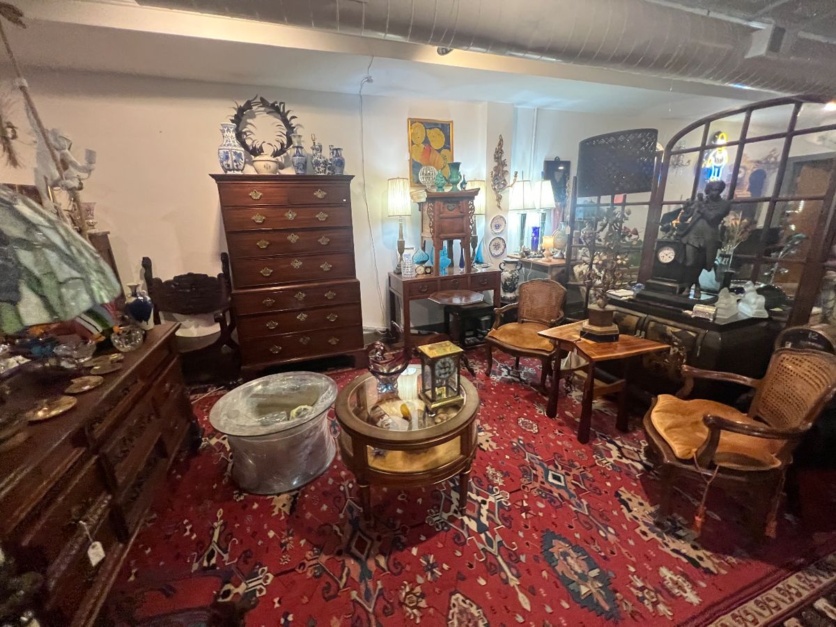 Retroactive Antiques in Richmond, VA starts on 11/10/2023