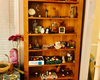 Beautiful regal German solid wood eight level shelf