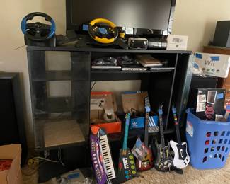 Guitar Hero guitars, Wii game console & games, virtual reality headsets, XBox 360 accessories, Samsung 46" smart TV