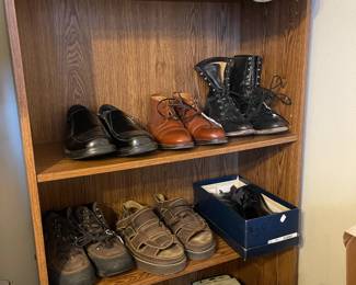 Men's shoes and boots
