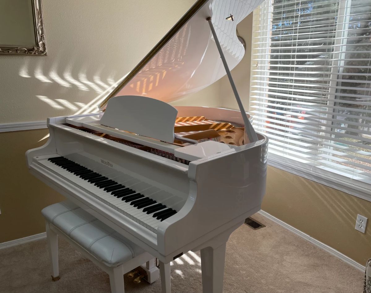 Castle Rock Baby Grand, Glassware, Teacups,... starts on 2/9/2024