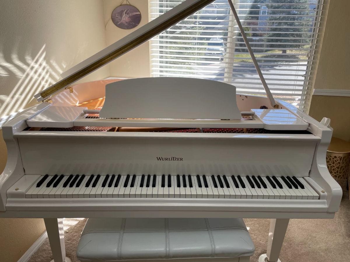 Castle Rock Baby Grand, Glassware, Teacups,... starts on 2/9/2024