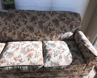 Items Located In The Kitchen Sitting Area