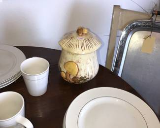 Items Located In The Kitchen