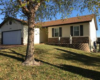 Arnold Apple Valley Drive Lifetime Accumulation Estate Sale ~ Antiques ~ Collectibles ~ Vintage