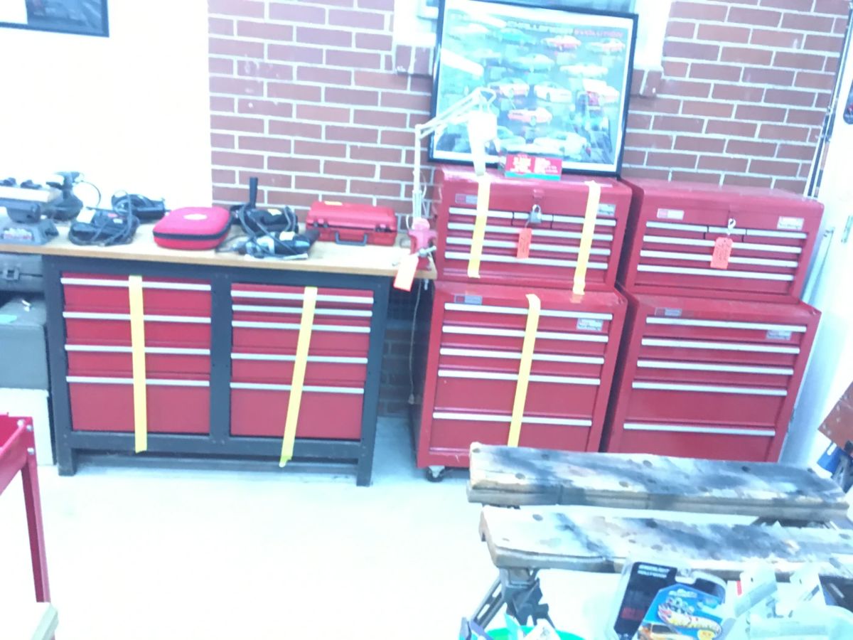 Estate liquidation in Macon, GA starts on 11/4/2023