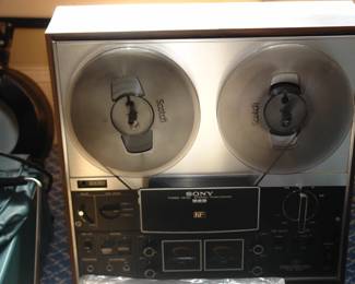 Sony reel to reel tape recorder