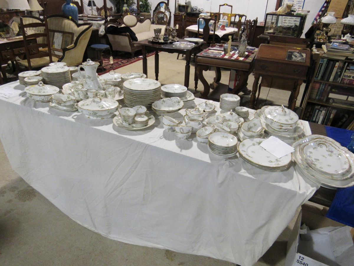 0/ 200 pcs of limoges