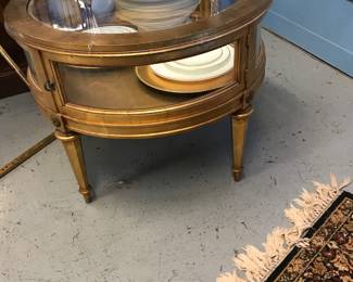 Weiman Curio Table with door - Guilt color, beveled glass